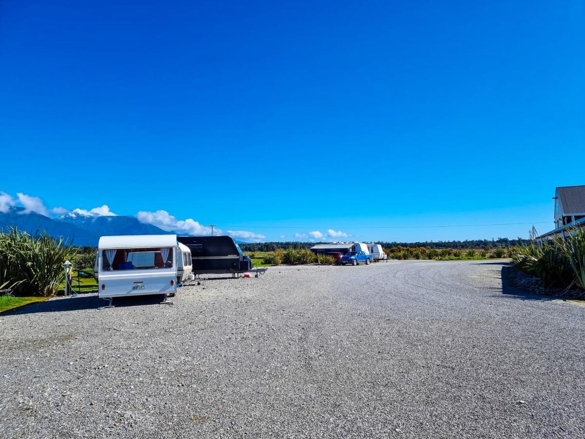 Haast River Motels & Holiday Park Екстериор снимка