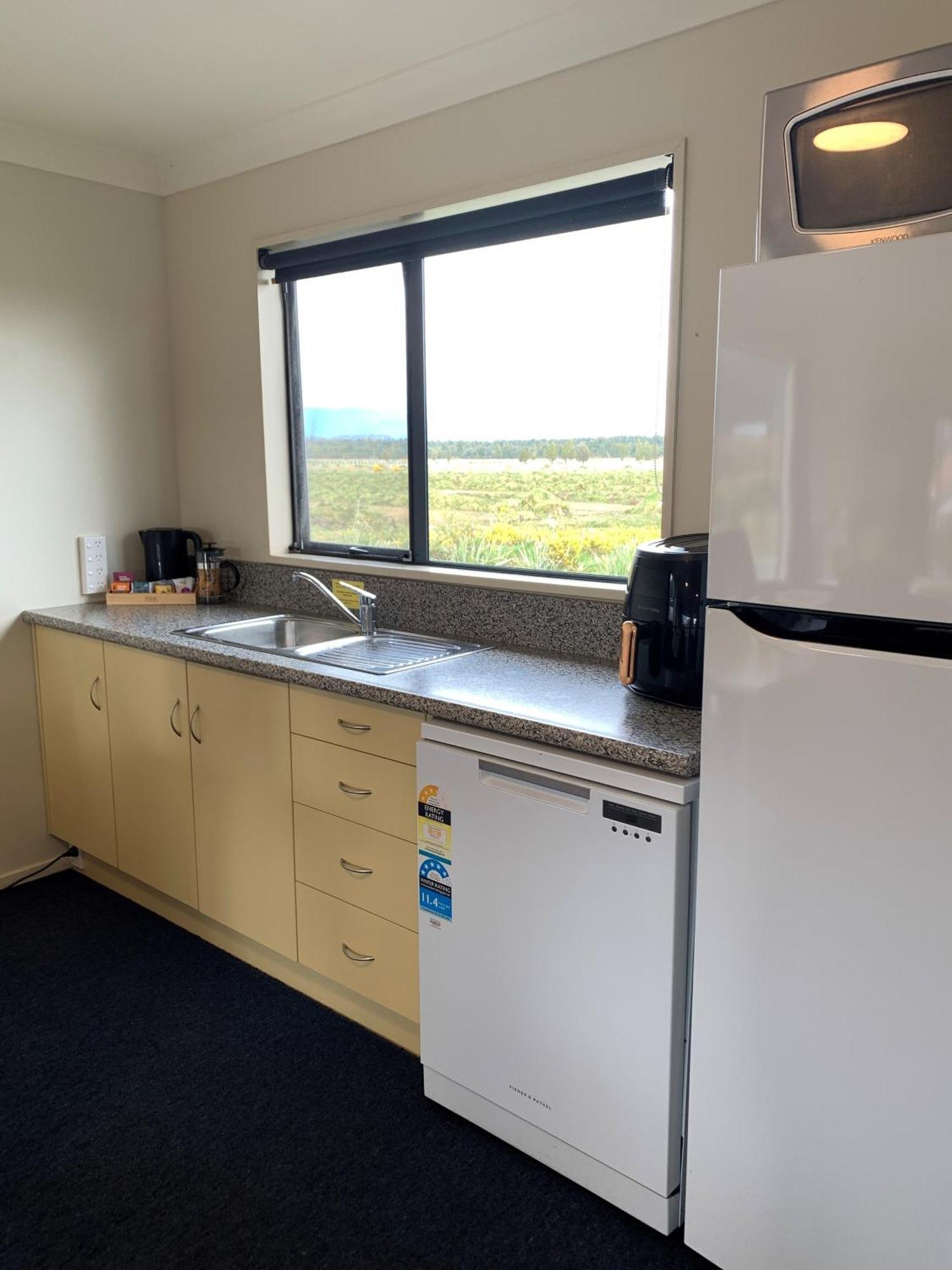 Haast River Motels & Holiday Park Екстериор снимка