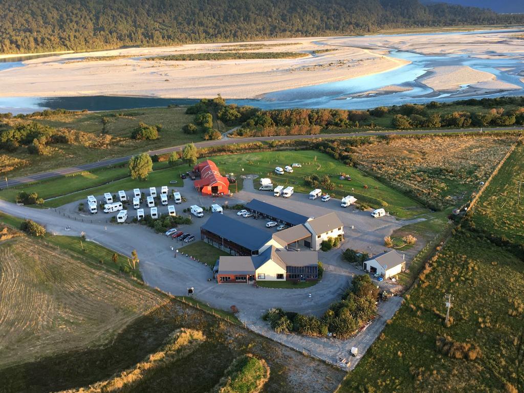 Haast River Motels & Holiday Park Екстериор снимка