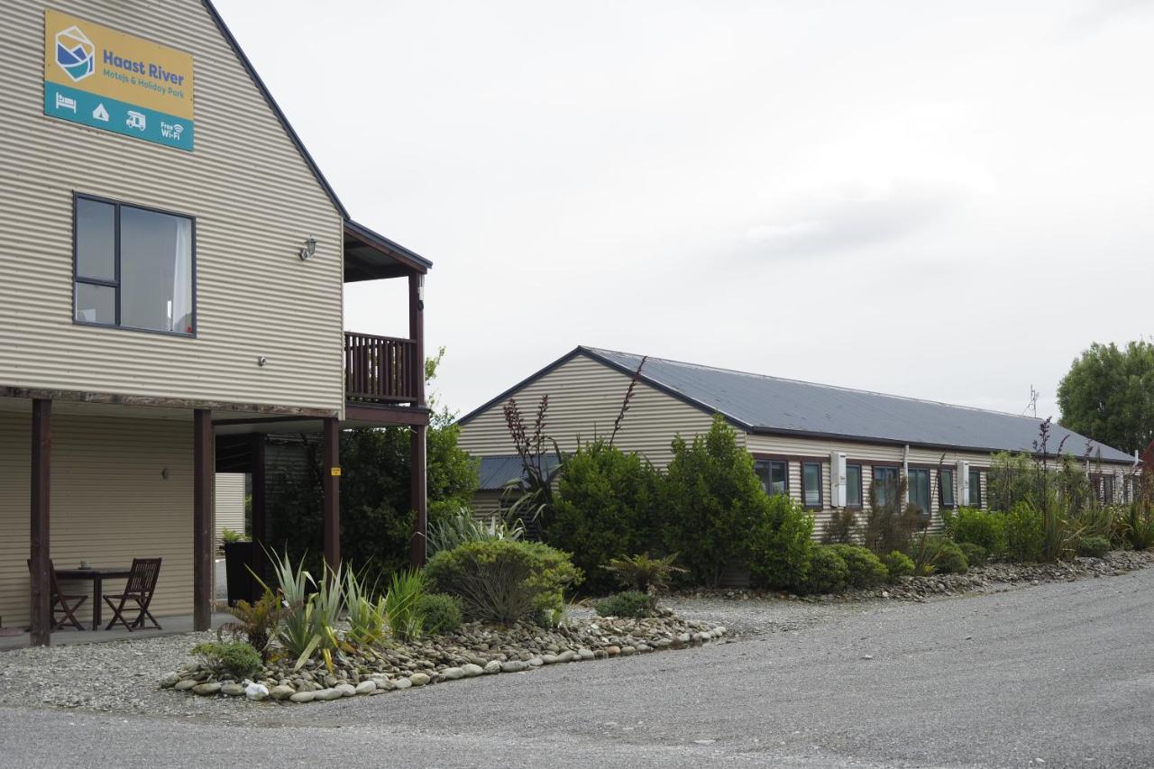 Haast River Motels & Holiday Park Екстериор снимка